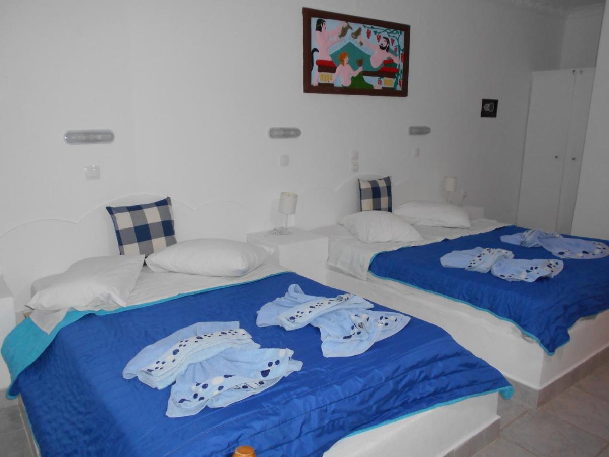 Studios Apartments Kapetanios Períssa Extérieur photo