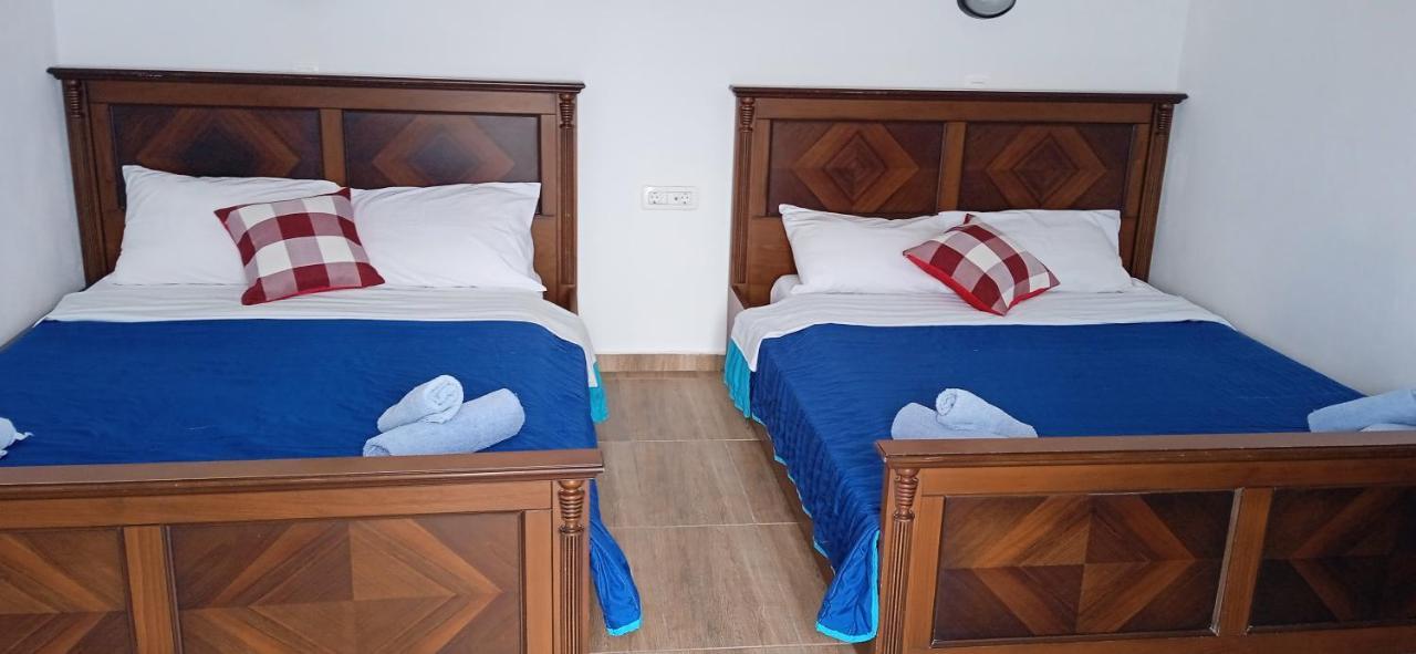 Studios Apartments Kapetanios Períssa Extérieur photo