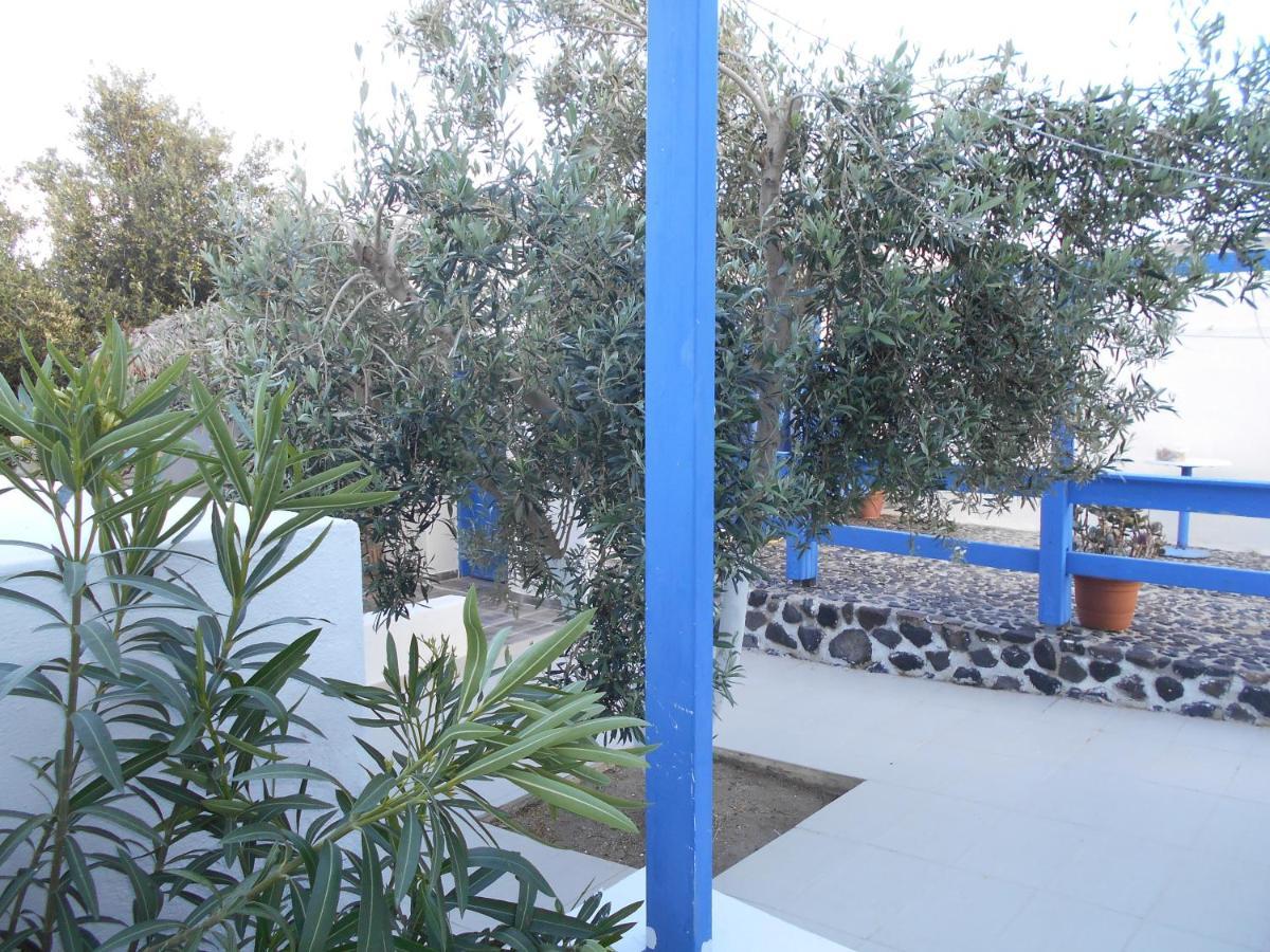 Studios Apartments Kapetanios Períssa Extérieur photo