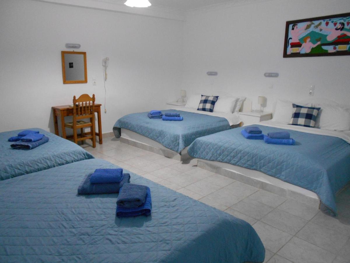 Studios Apartments Kapetanios Períssa Extérieur photo